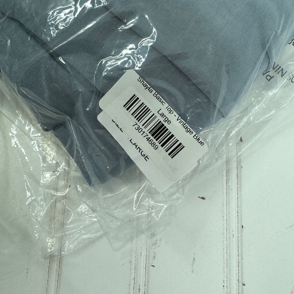 NEW Be Cool Long Sleeve Top Large - Picture 6 of 7